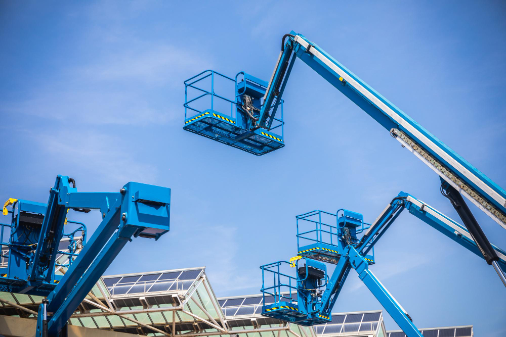 Blue Mounted manlift